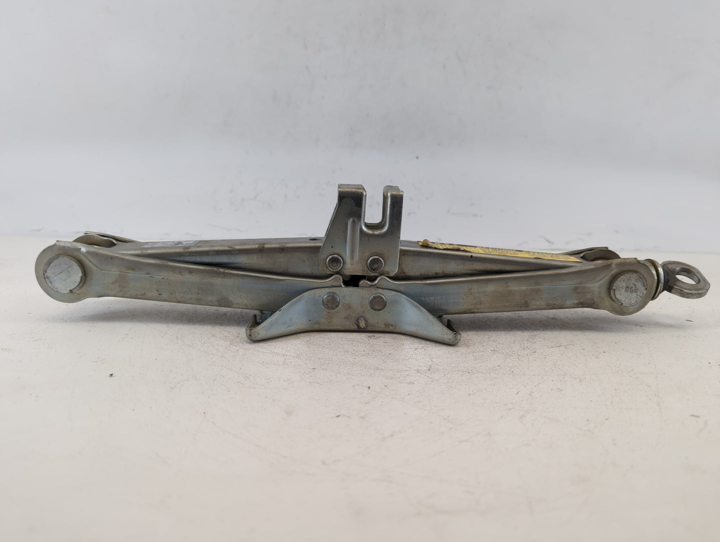 2011 Scion Xb Spare Scissor Car Jack - Oemusedautoparts1.com