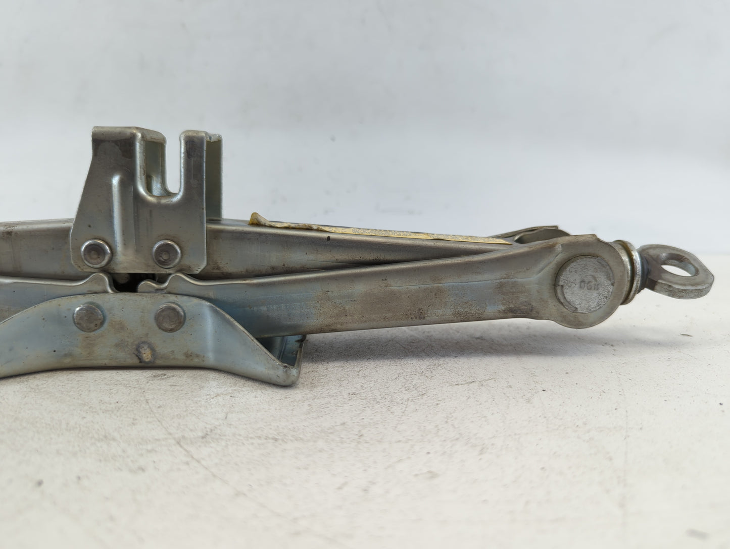 2011 Scion Xb Spare Scissor Car Jack - Oemusedautoparts1.com