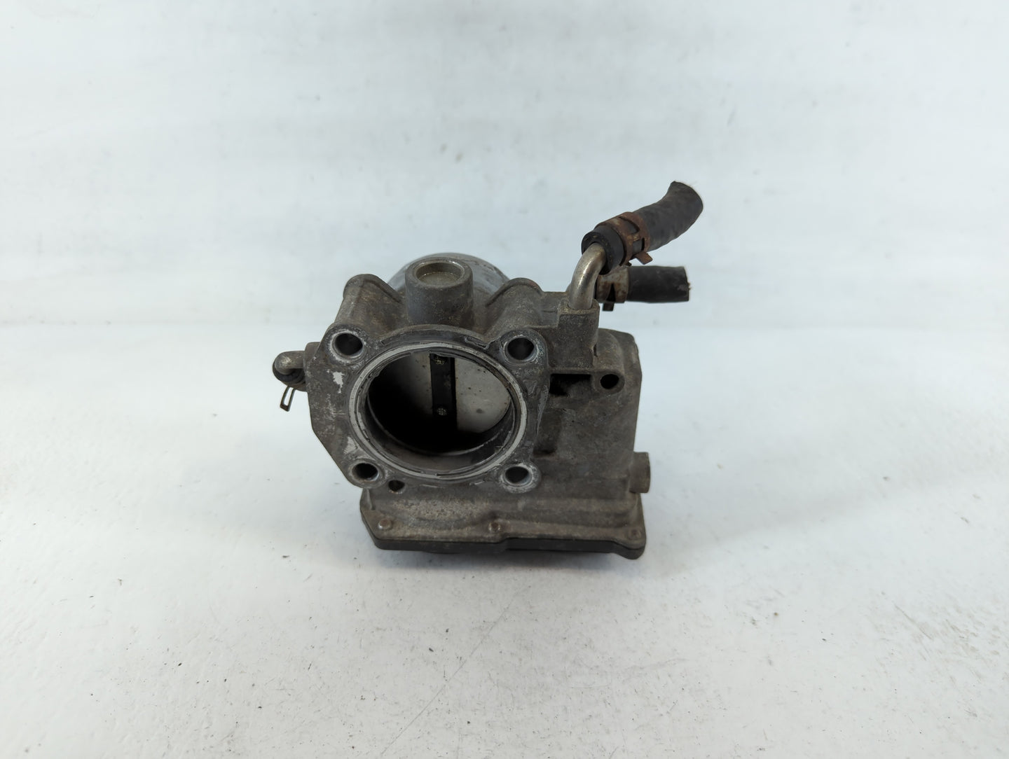 2008-2015 Scion Xb Throttle Body P/N:22030-28071 Fits Fits 2006 2007 2008 2009 2010 2011 2012 2013 2014 2015 OEM Used Auto P