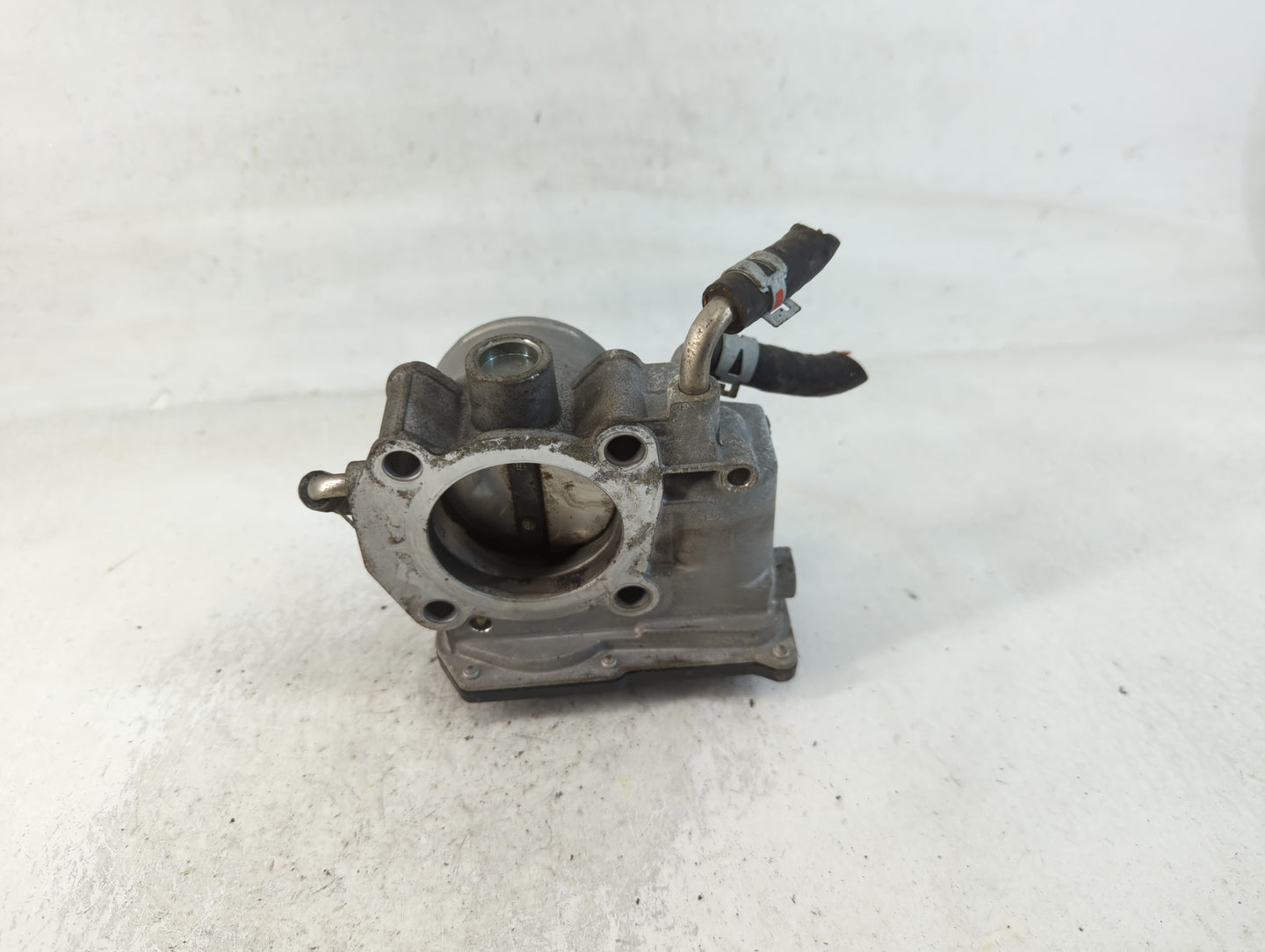 2008-2015 Scion Xb Throttle Body P/N:22030-28071 Fits Fits 2006 2007 2008 2009 2010 2011 2012 2013 2014 2015 OEM Used Auto P