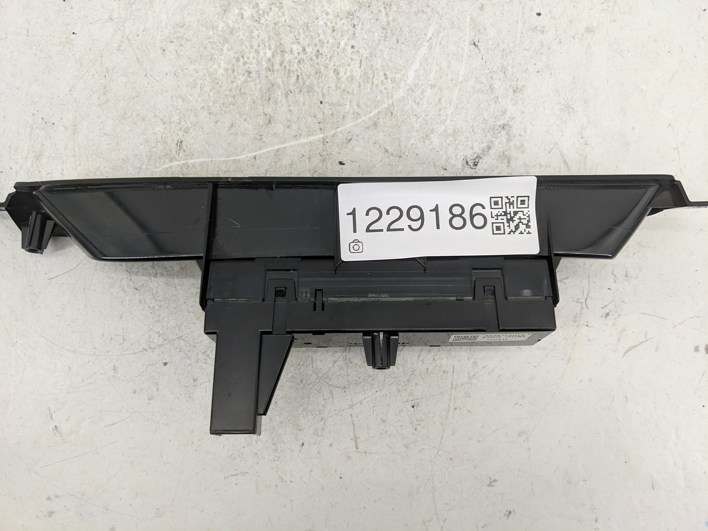 2009-2011 Subaru Forester Information Display Screen - Oemusedautoparts1.com