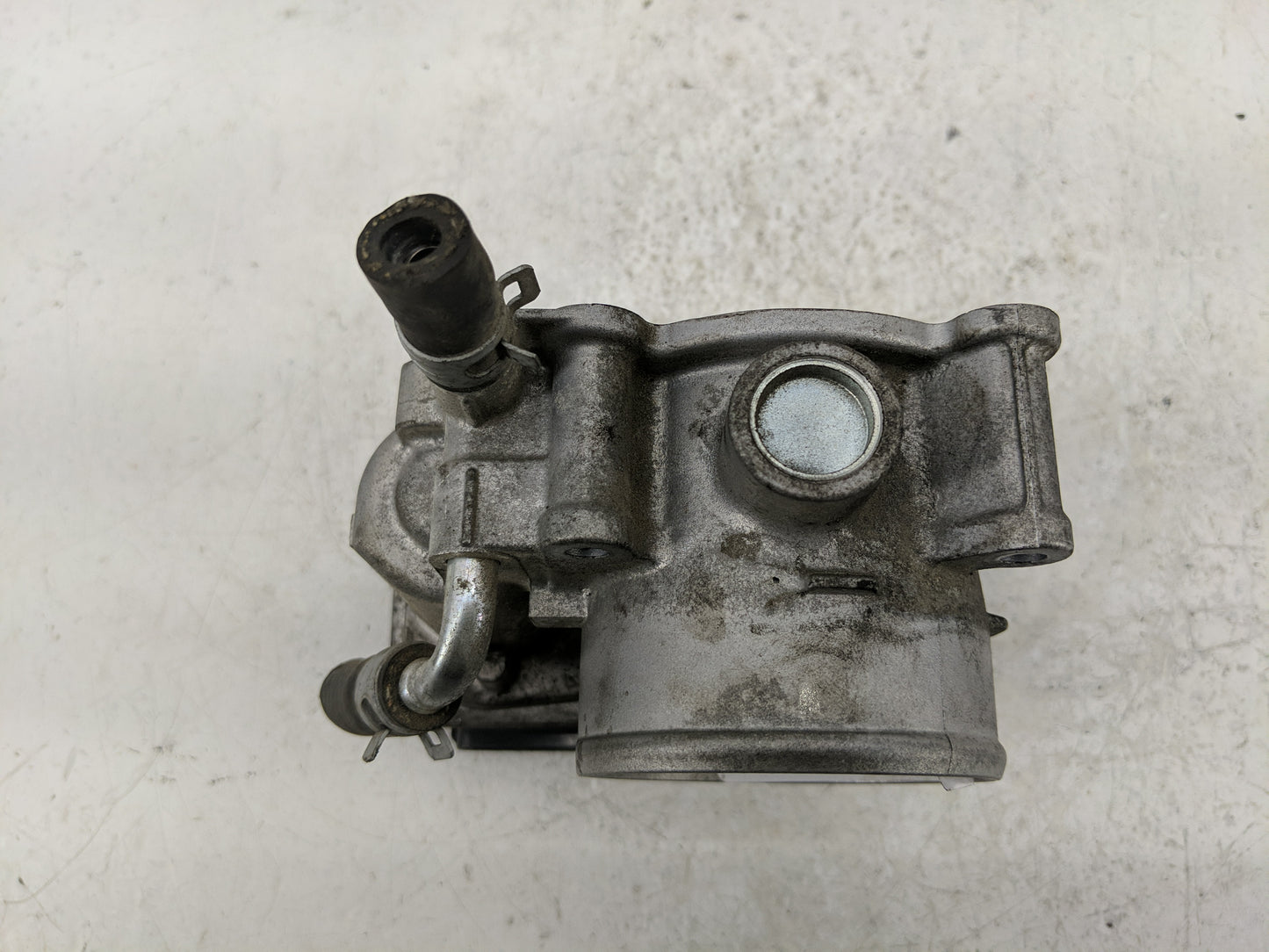 2011-2018 Subaru Forester Throttle Body P/N:16112AA3 Fits Fits 2011 2012 2013 2014 2015 2016 2017 2018 OEM Used Auto Parts -