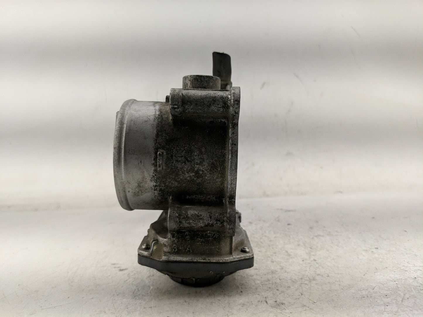 2011-2018 Subaru Forester Throttle Body P/N:16112AA3 Fits Fits 2011 2012 2013 2014 2015 2016 2017 2018 OEM Used Auto Parts -