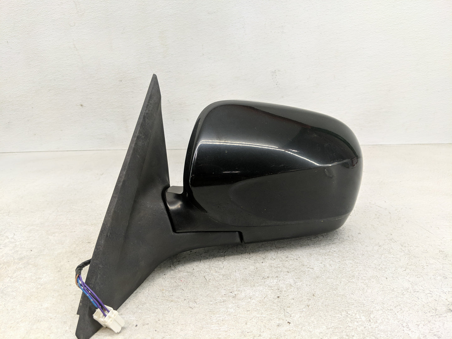 2011 Subaru Forester Driver Side View Mirror - Left Door Mirror OEM Used - Oemusedautoparts1.com