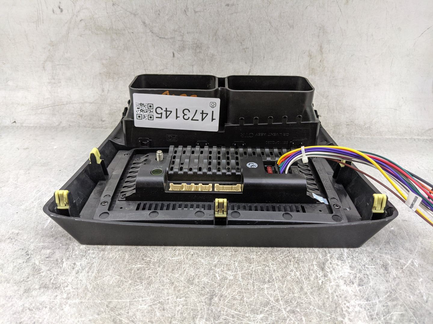 2011 Subaru Forester Radio AM FM Cd Player Receiver Replacement Fits OEM Used Auto Parts - Oemusedautoparts1.com