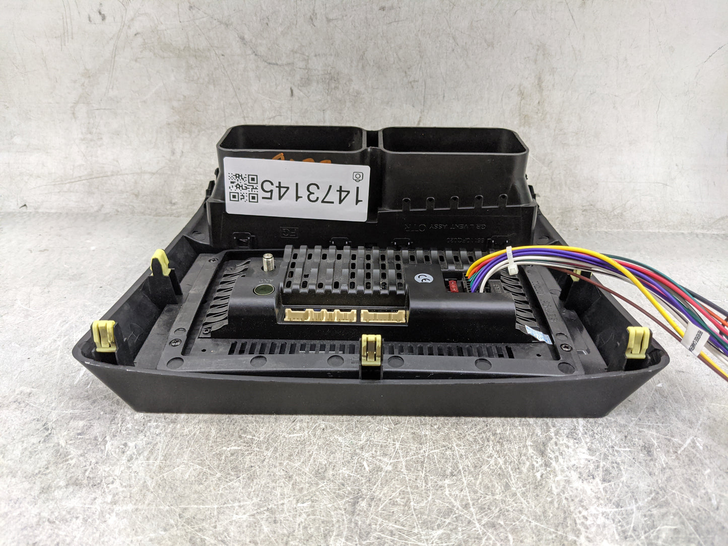 2011 Subaru Forester Radio AM FM Cd Player Receiver Replacement Fits OEM Used Auto Parts - Oemusedautoparts1.com