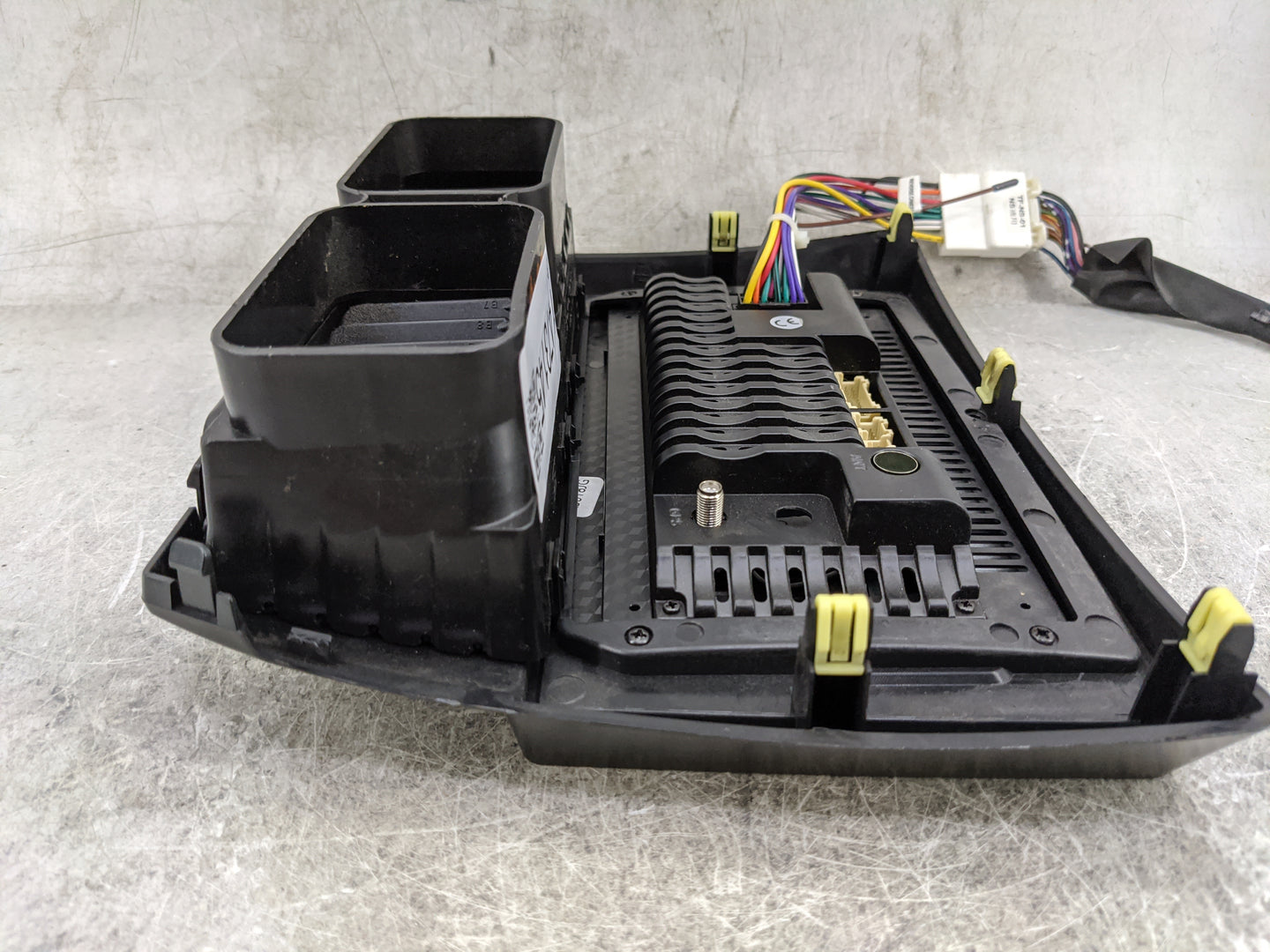 2011 Subaru Forester Radio AM FM Cd Player Receiver Replacement Fits OEM Used Auto Parts - Oemusedautoparts1.com