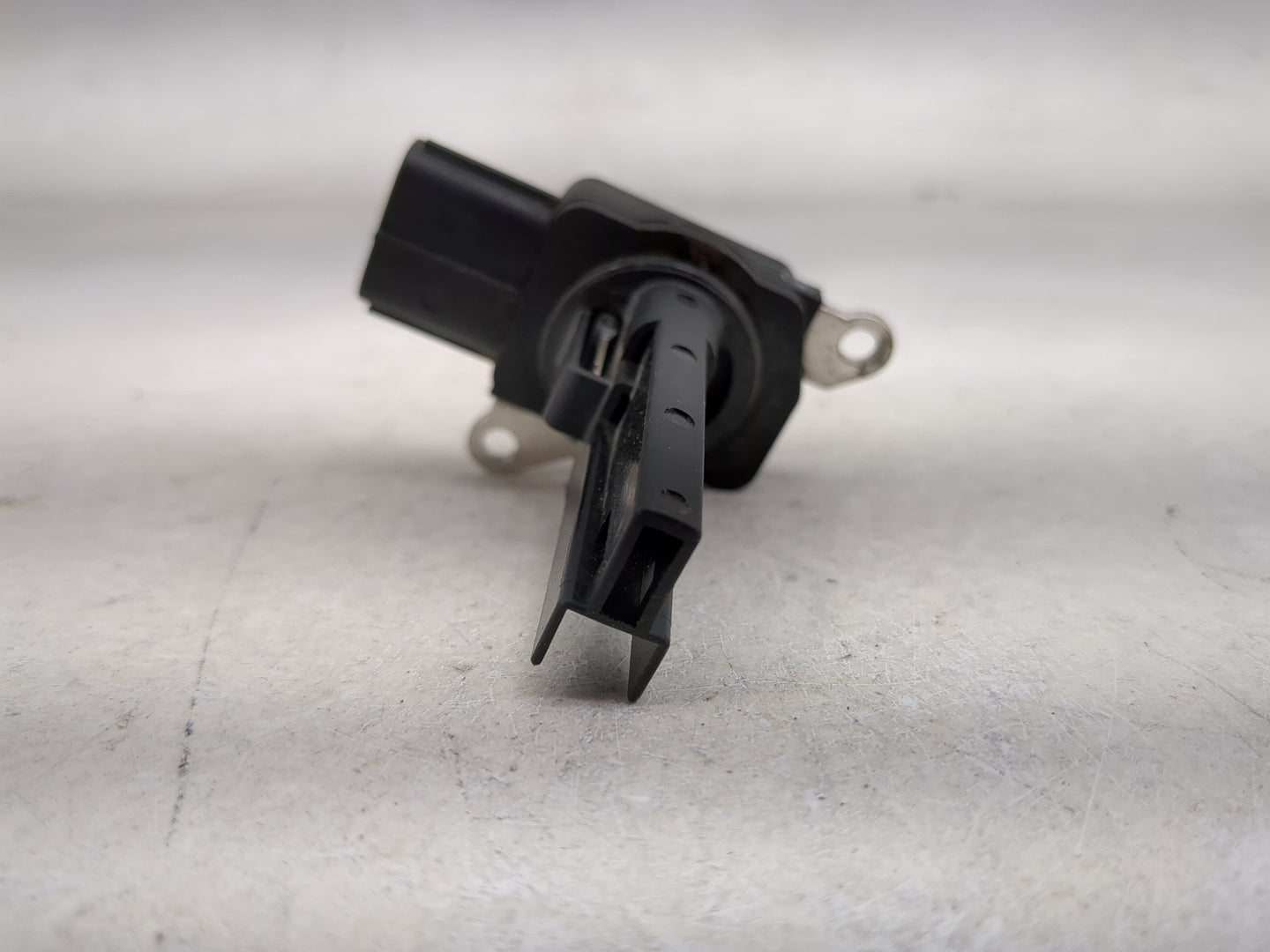 2014-2018 Subaru Forester Mass Air Flow Meter Maf 1486532 - Oemusedautoparts1.com