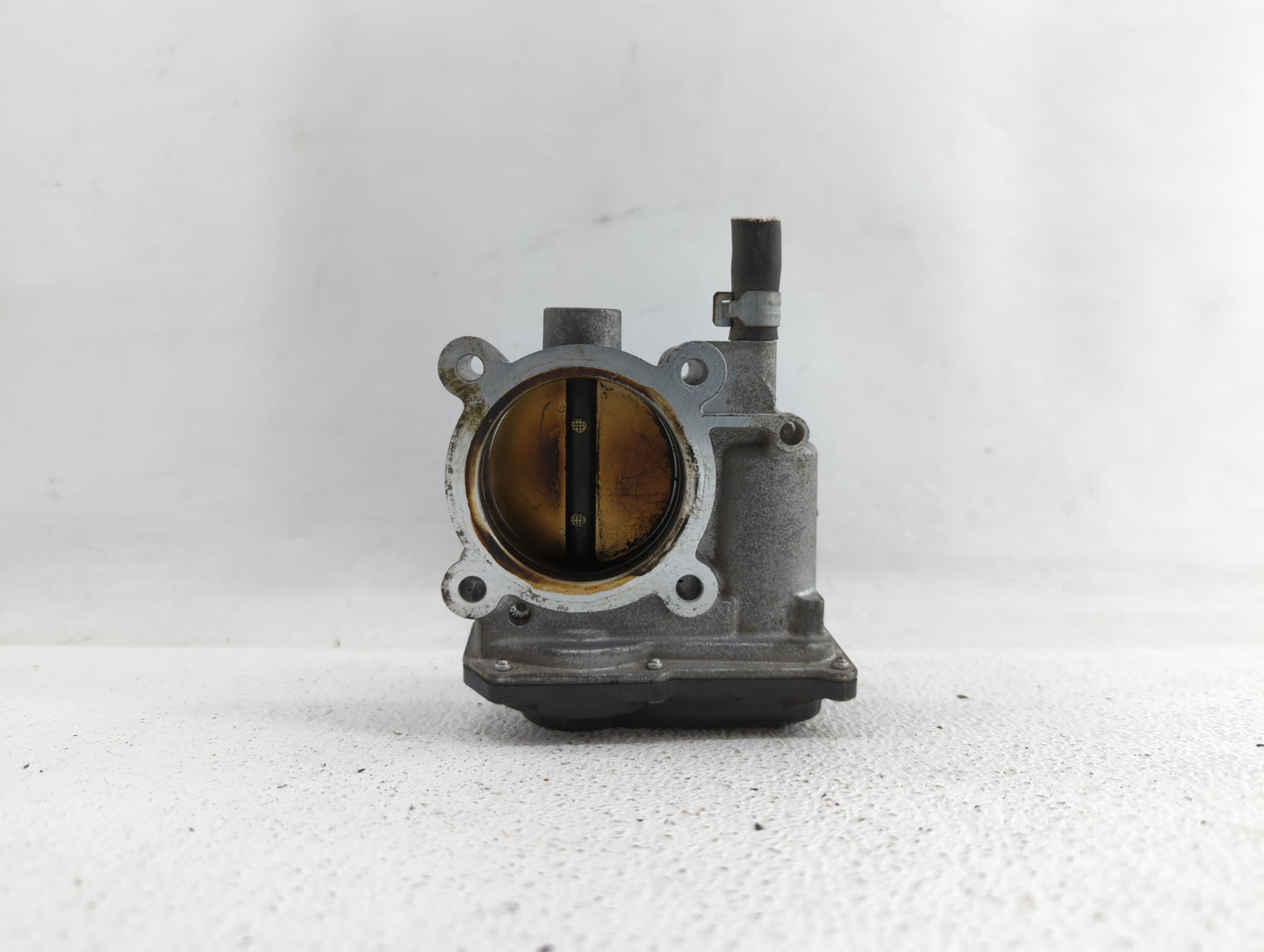 2011-2017 Subaru Forester Throttle Body P/N:16112AA380 Fits Fits 2011 2012 2013 2014 2015 2016 2017 OEM Used Auto Parts - Oe