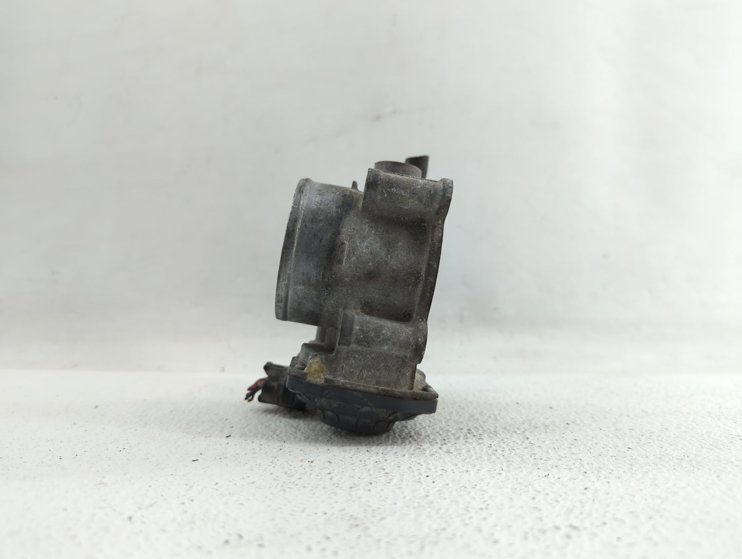 2011-2017 Subaru Forester Throttle Body P/N:16112AA380 Fits Fits 2011 2012 2013 2014 2015 2016 2017 OEM Used Auto Parts - Oe