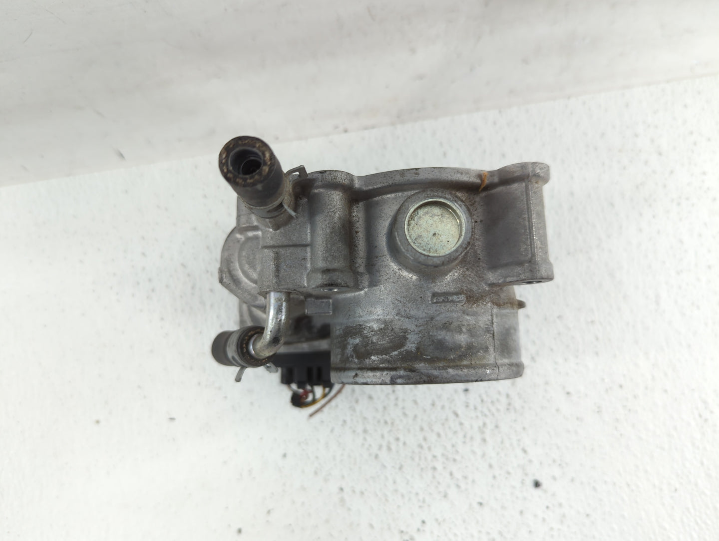 2011-2017 Subaru Forester Throttle Body P/N:16112AA380 Fits Fits 2011 2012 2013 2014 2015 2016 2017 OEM Used Auto Parts - Oe