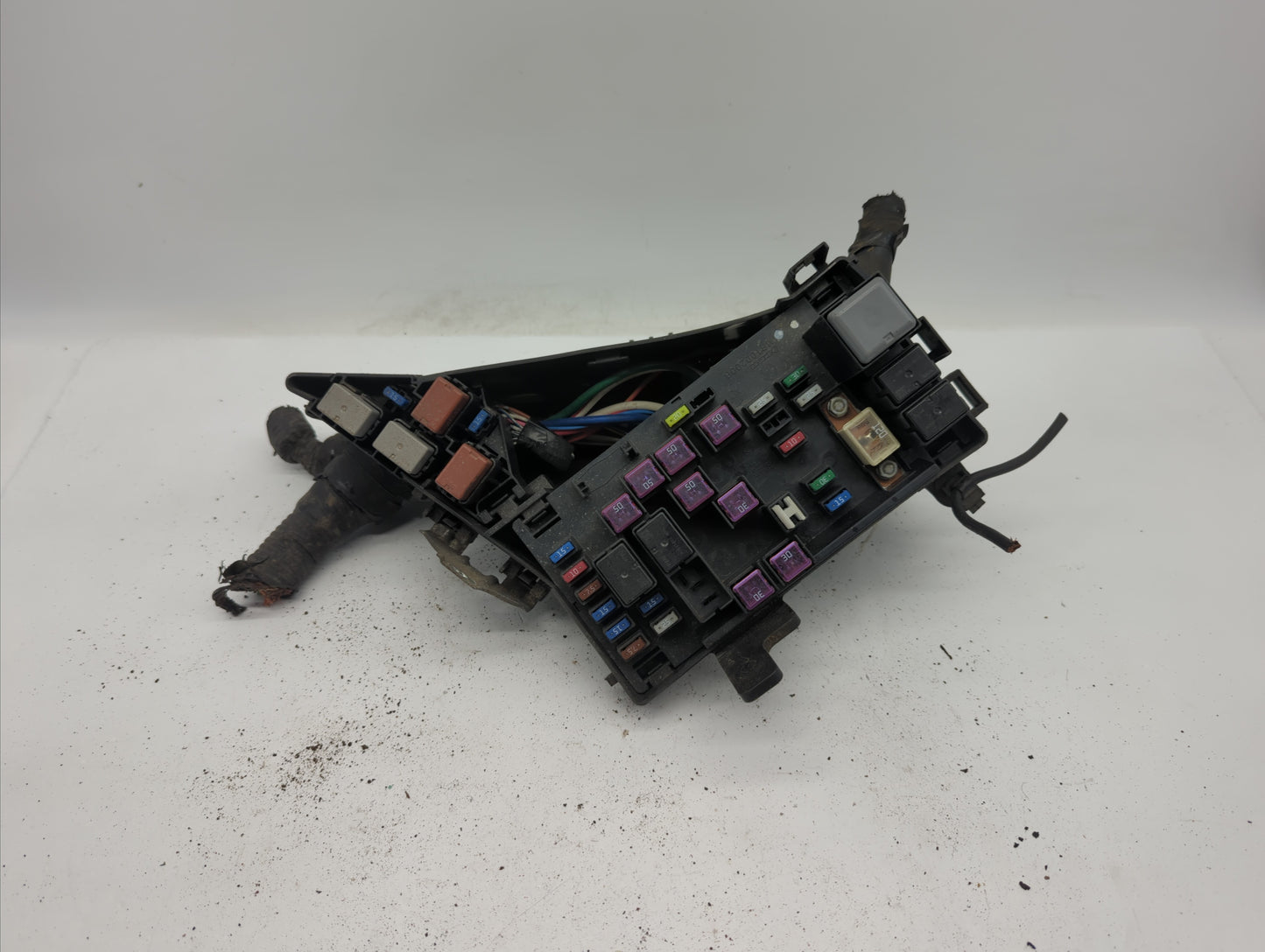 2010-2013 Subaru Forester Fusebox Fuse Box Panel Relay Module P/N:82241SC050 MB100200B, MB502095B Fits Fits 2010 2011 2012 2
