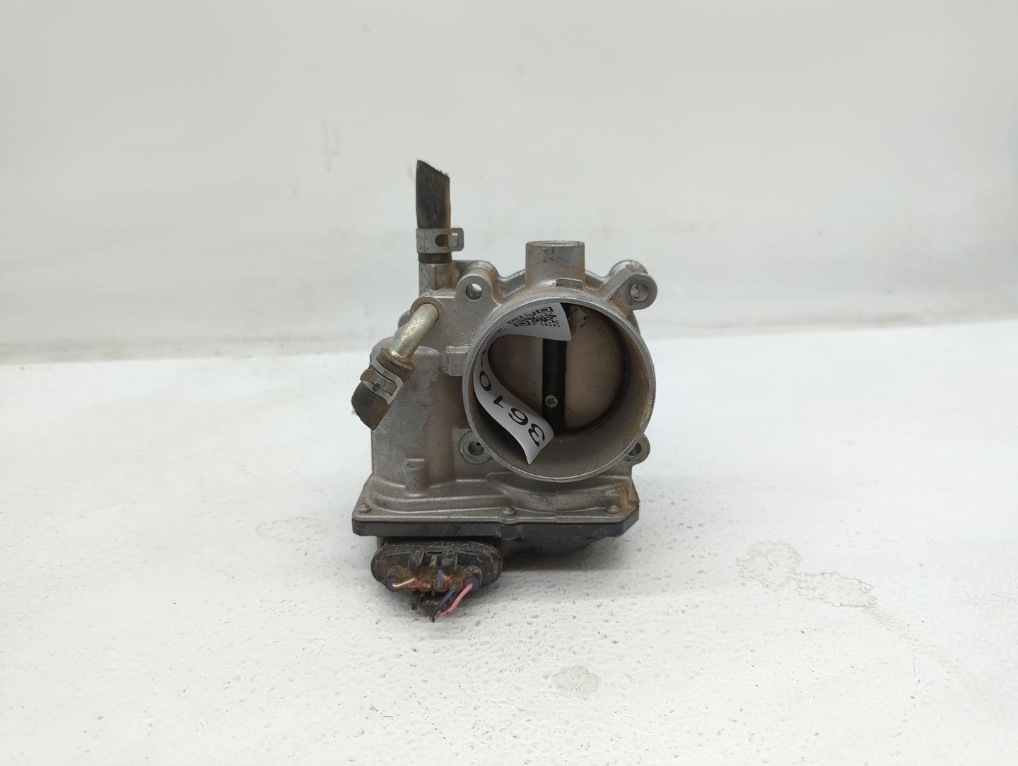 2011-2017 Subaru Forester Throttle Body P/N:16112AA380 Fits Fits 2011 2012 2013 2014 2015 2016 2017 OEM Used Auto Parts - Oe