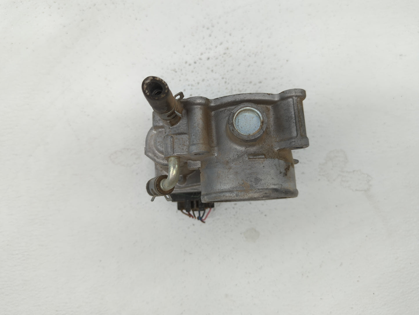 2011-2017 Subaru Forester Throttle Body P/N:16112AA380 Fits Fits 2011 2012 2013 2014 2015 2016 2017 OEM Used Auto Parts - Oe