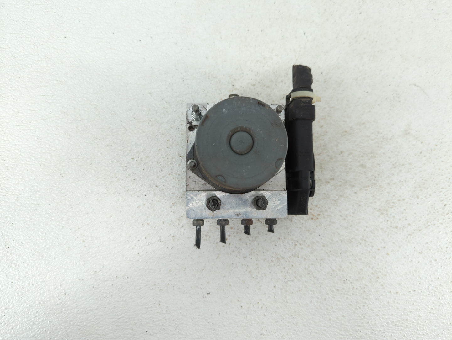 2011 Subaru Forester ABS Pump Control Module Replacement P/N:0 265 251 507 27536SC070 Fits OEM Used Auto Parts - Oemusedauto