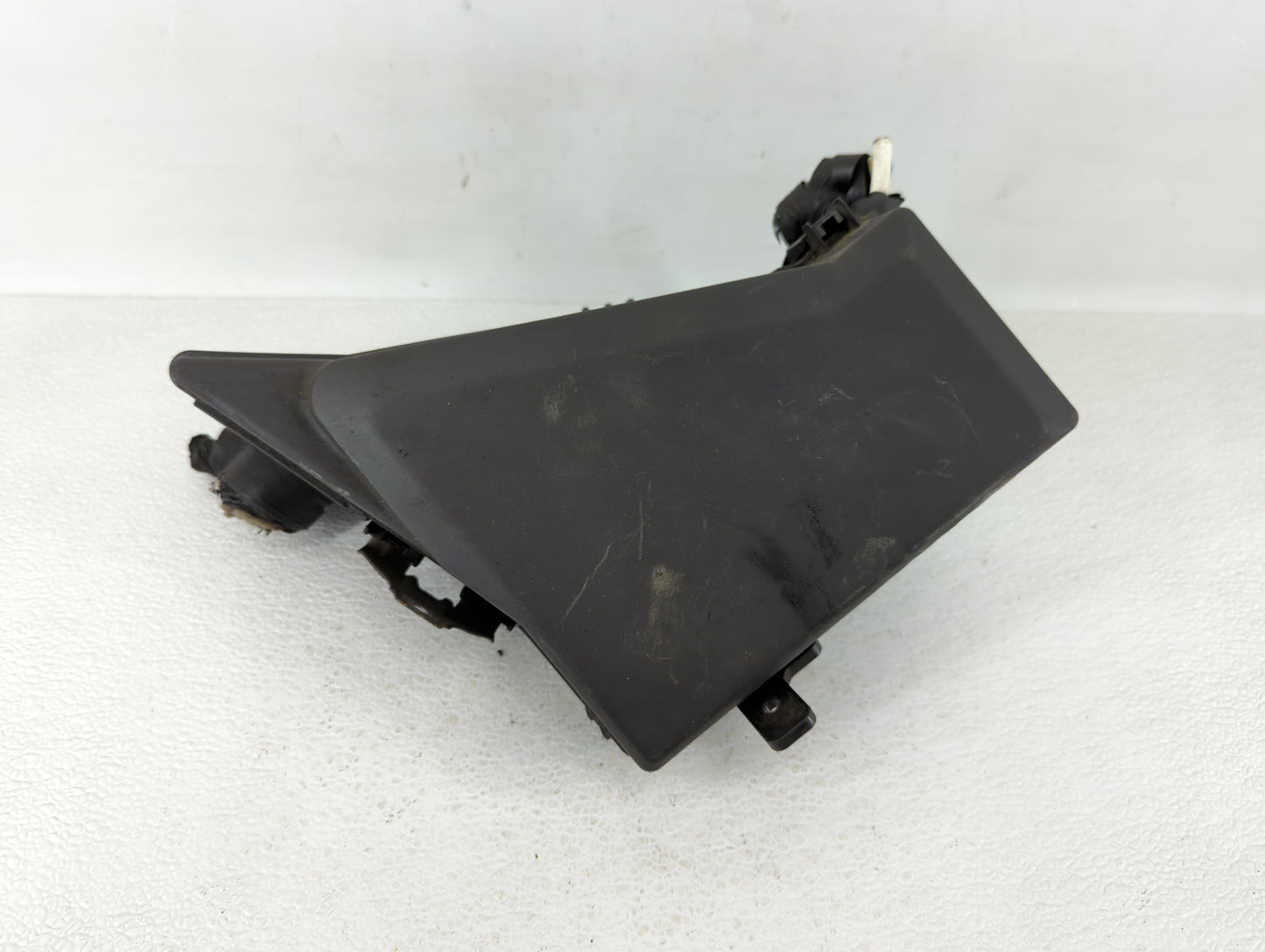 2010-2013 Subaru Forester Fusebox Fuse Box Panel Relay Module P/N:MB502096B MB100200B, MB502095B Fits Fits 2010 2011 2012 20