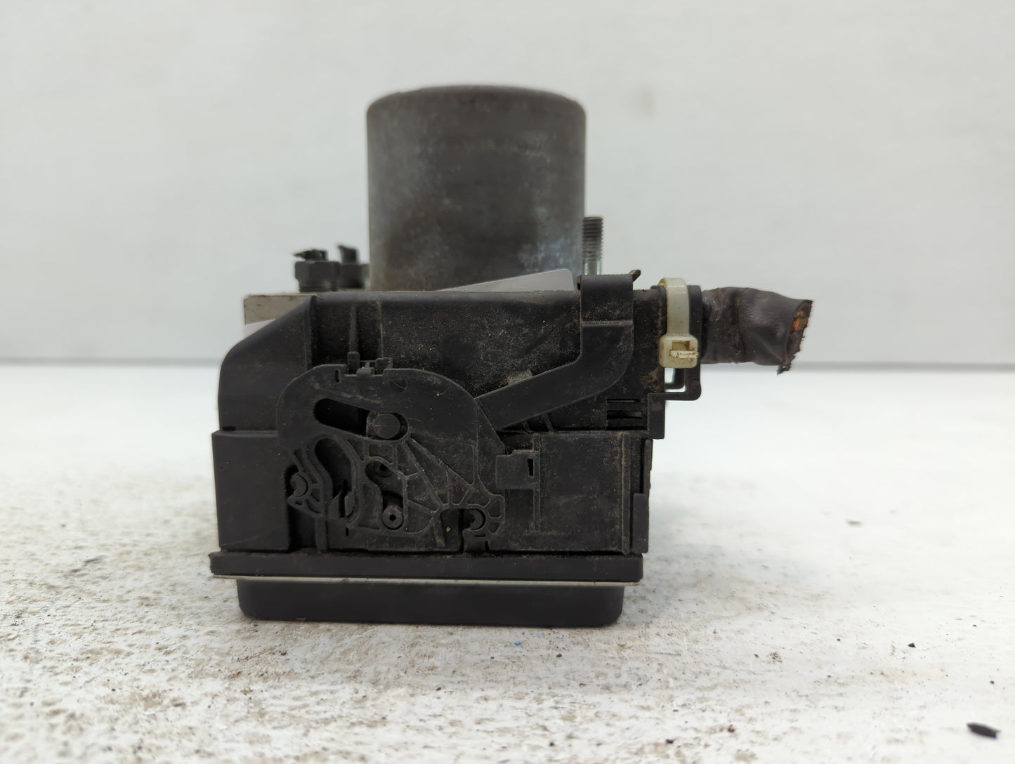 2011 Subaru Forester ABS Pump Control Module Replacement P/N:27536SC070 Fits OEM Used Auto Parts - Oemusedautoparts1.com