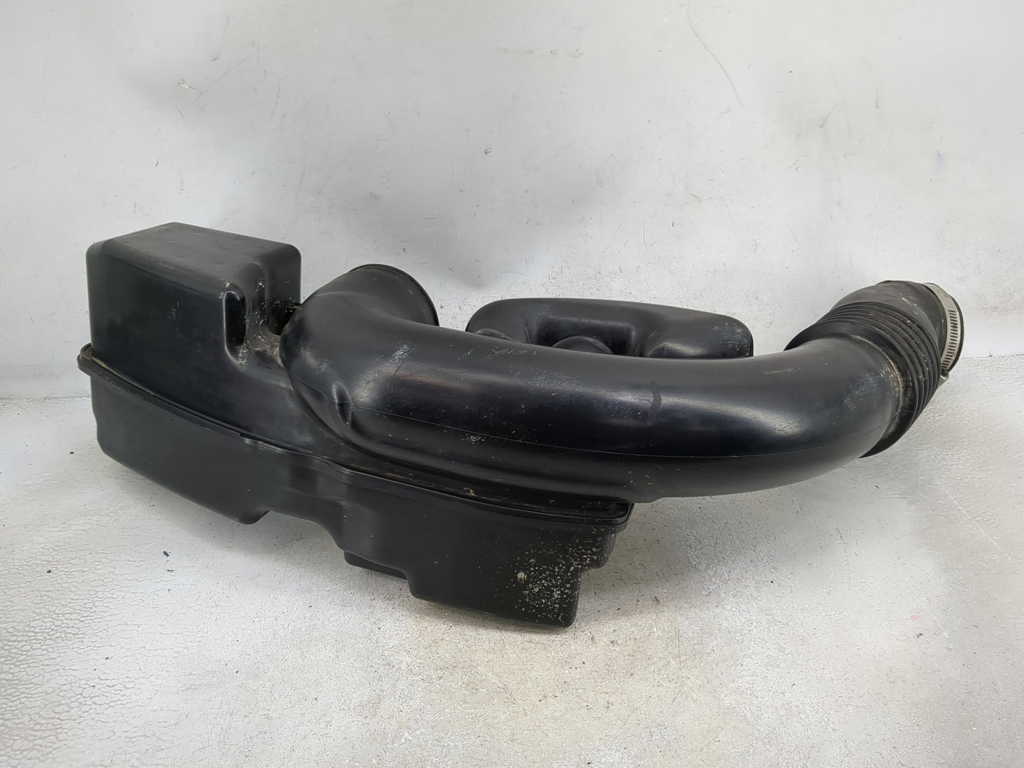 2011 Subaru Forester Air Cleaner Intake Duct Hose Tube - Oemusedautoparts1.com