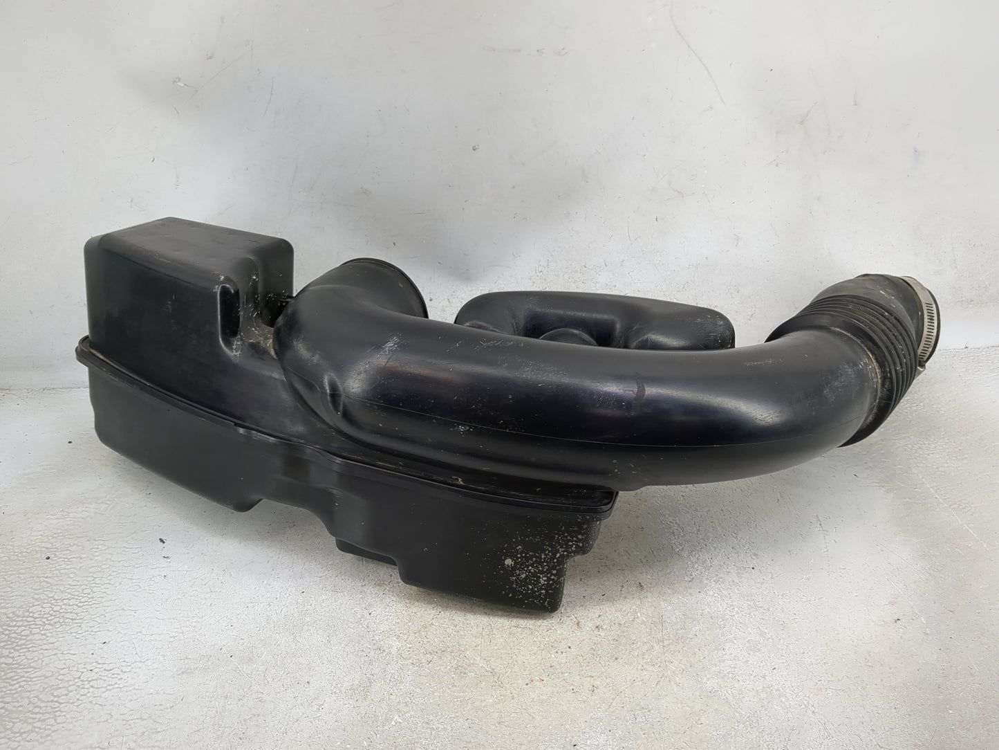 2011 Subaru Forester Air Cleaner Intake Duct Hose Tube - Oemusedautoparts1.com