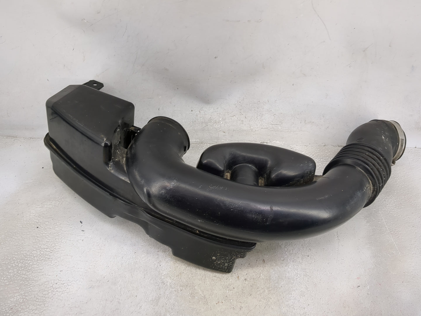 2011 Subaru Forester Air Cleaner Intake Duct Hose Tube - Oemusedautoparts1.com
