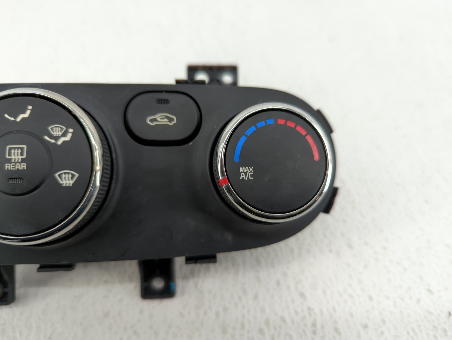 2011 Subaru Forester Climate Control Module Temperature AC/Heater Replacement P/N:97250-A7060WK Fits OEM Used Auto Parts - O