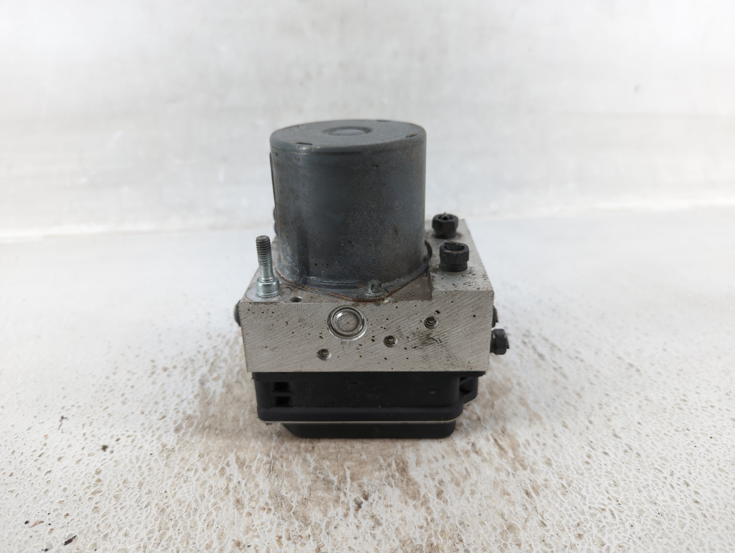 2011 Subaru Forester ABS Pump Control Module Replacement P/N:27536SC070 Fits OEM Used Auto Parts - Oemusedautoparts1.com