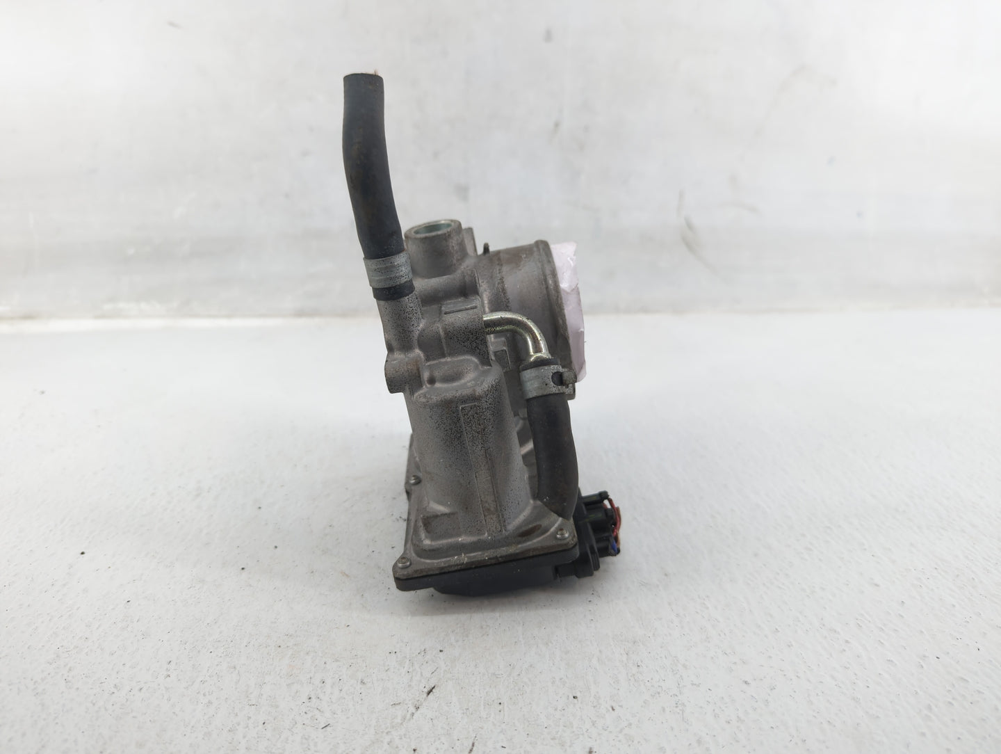 2011-2018 Subaru Forester Throttle Body P/N:16112AA380 Fits Fits 2011 2012 2013 2014 2015 2016 2017 2018 OEM Used Auto Parts