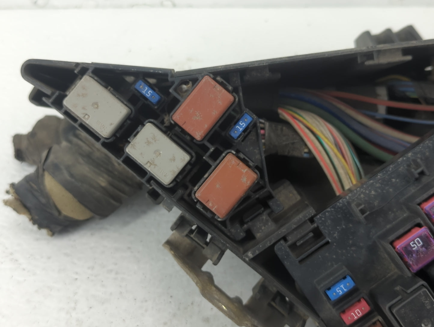 2010-2013 Subaru Forester Fusebox Fuse Box Panel Relay Module P/N:MB100200B Fits Fits 2010 2011 2012 2013 OEM Used Auto Part