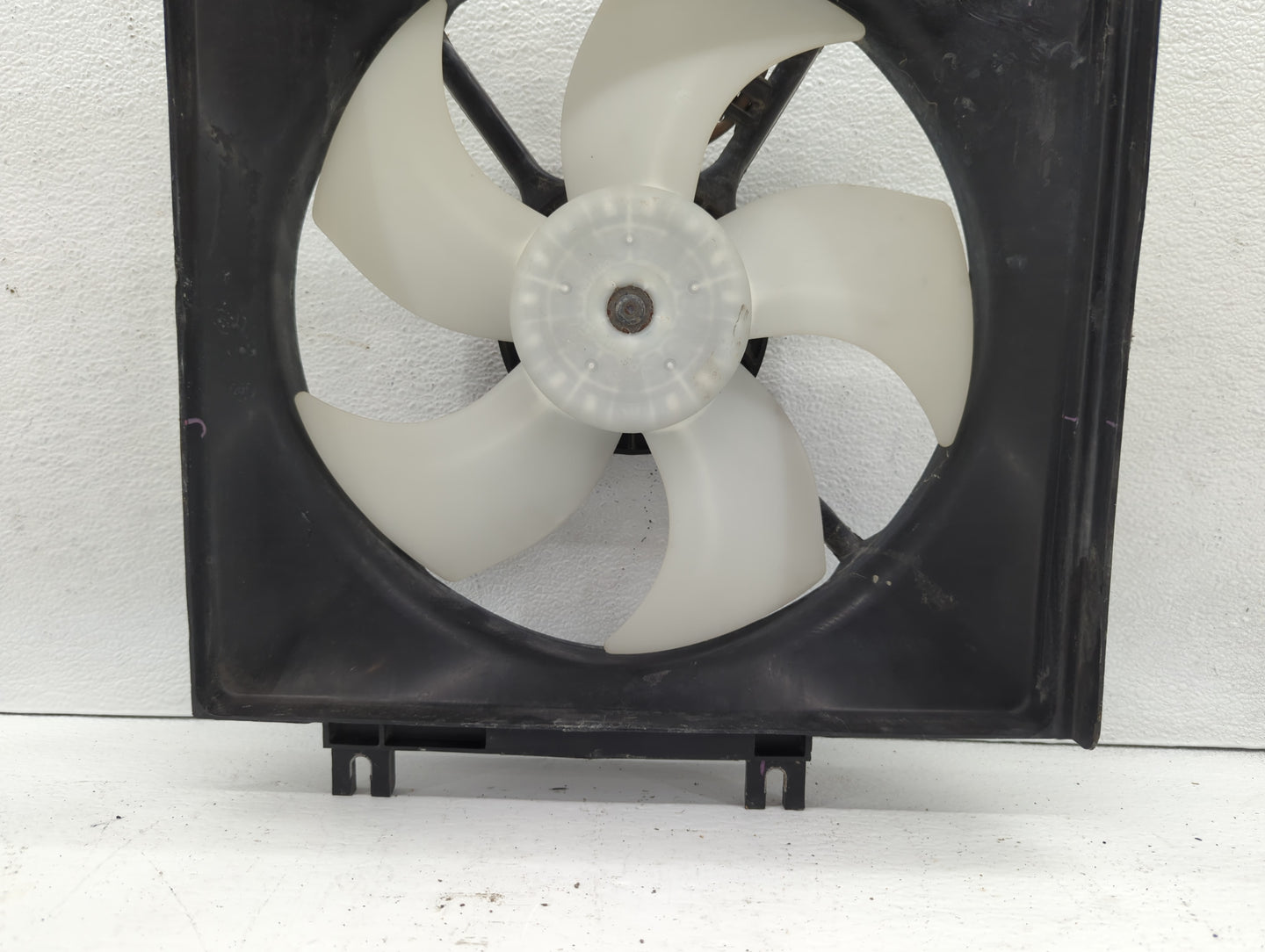 Subaru Forester Left Radiator Fan Motor Assembly - Oemusedautoparts1.com