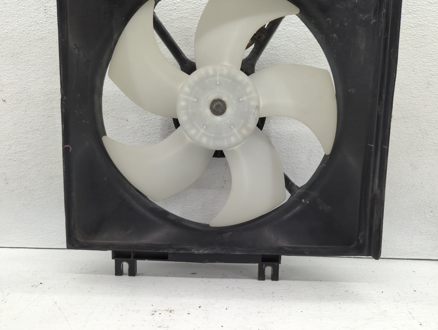 Subaru Forester Left Radiator Fan Motor Assembly - Oemusedautoparts1.com
