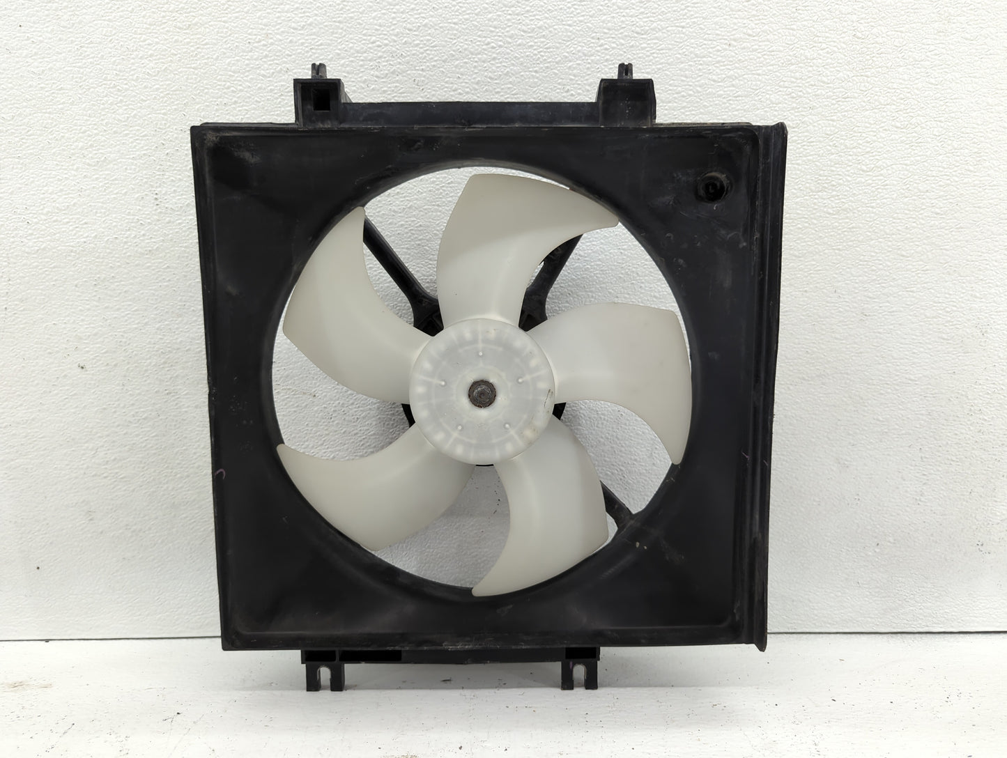 Subaru Forester Left Radiator Fan Motor Assembly - Oemusedautoparts1.com