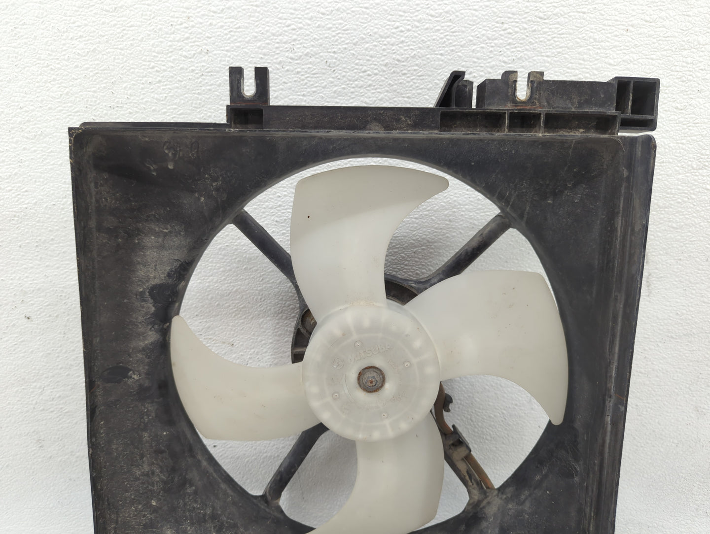 Subaru Forester Left Radiator Fan Motor Assembly - Oemusedautoparts1.com