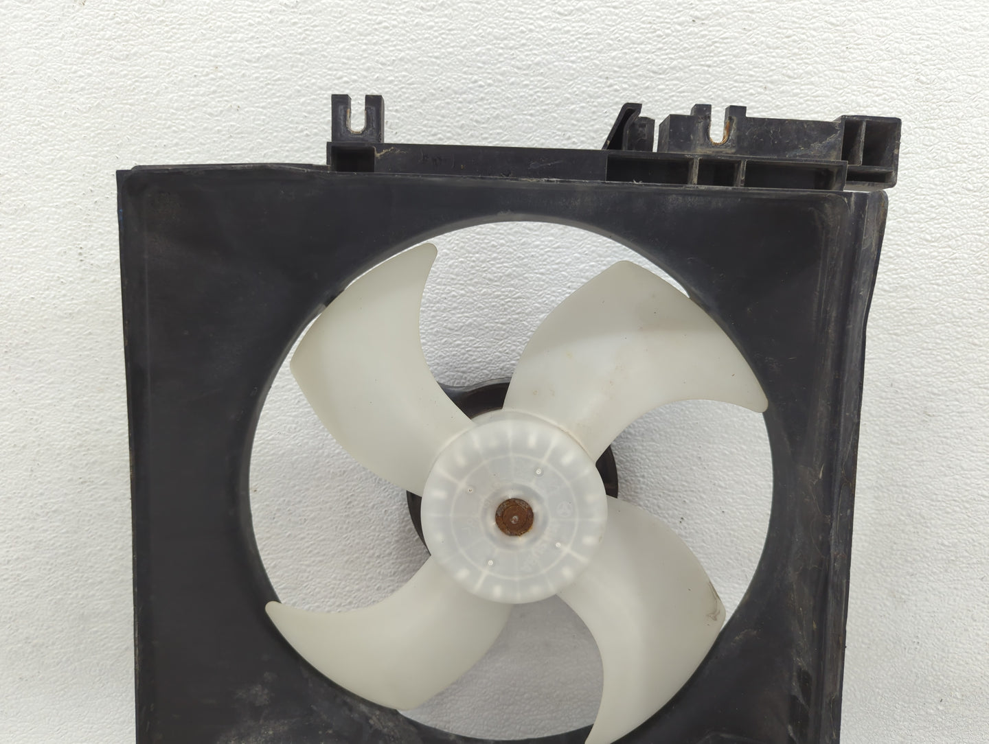 Subaru Forester Left Radiator Fan Motor Assembly - Oemusedautoparts1.com