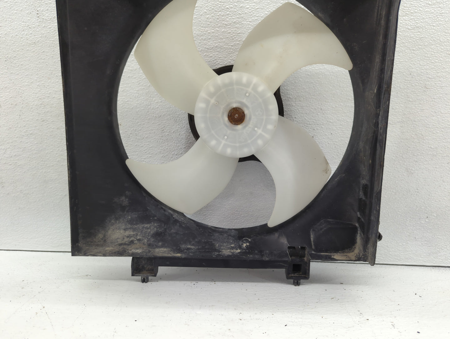 Subaru Forester Left Radiator Fan Motor Assembly - Oemusedautoparts1.com