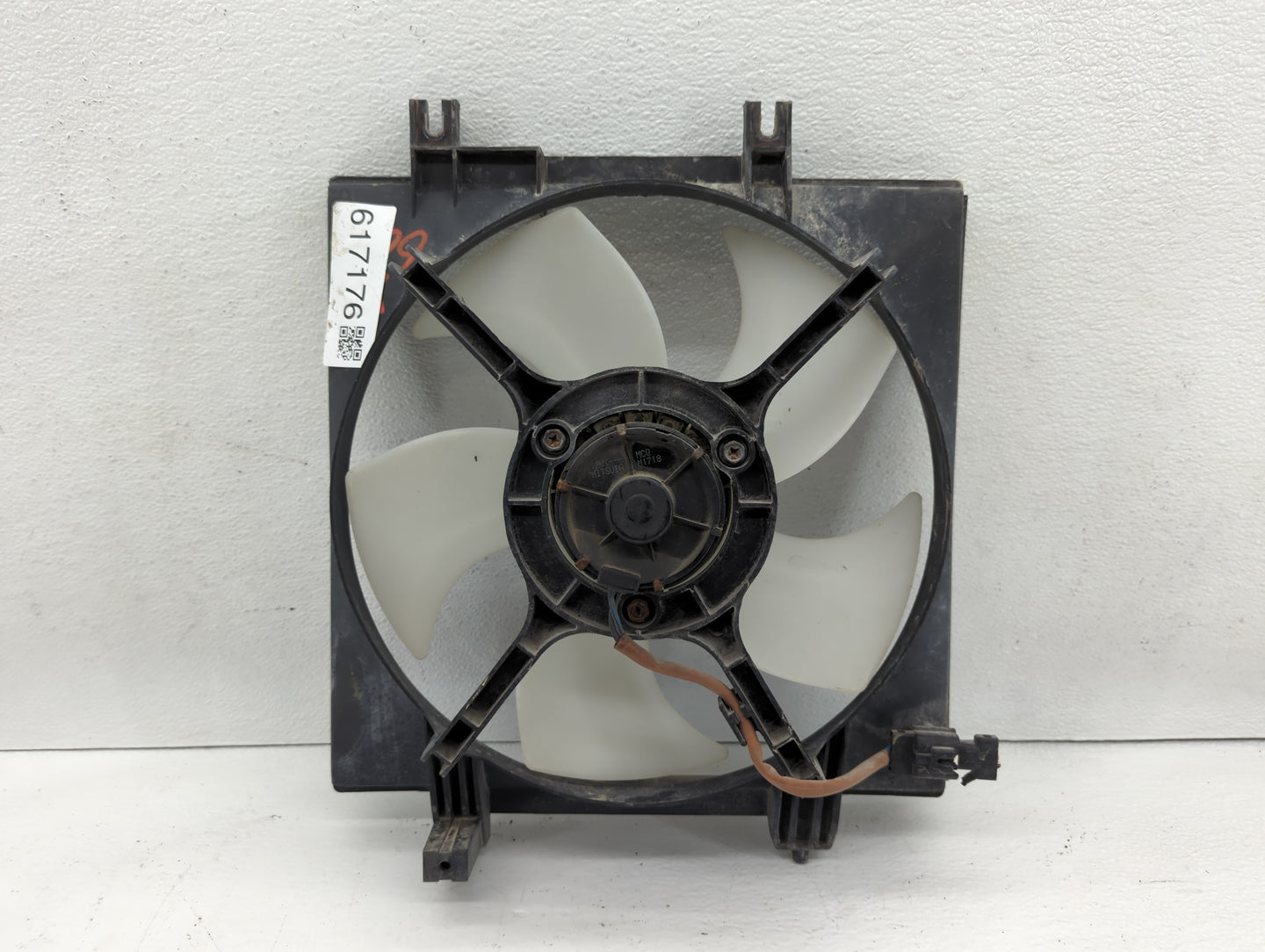 Subaru Forester Left Radiator Fan Motor Assembly - Oemusedautoparts1.com