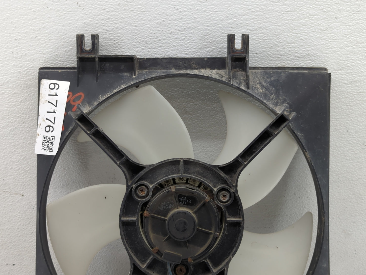 Subaru Forester Left Radiator Fan Motor Assembly - Oemusedautoparts1.com