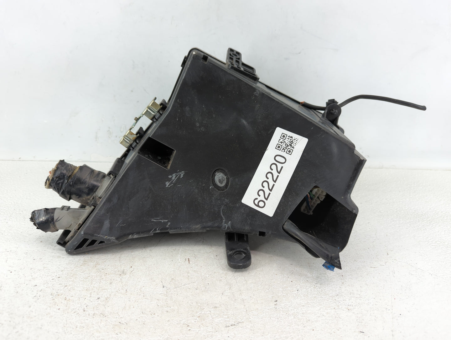 2010-2013 Subaru Forester Fusebox Fuse Box Panel Relay Module P/N:MB100200B Fits Fits 2010 2011 2012 2013 OEM Used Auto Part