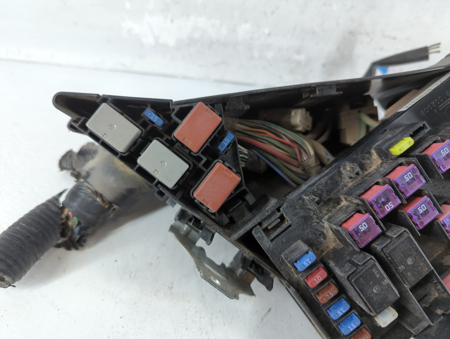 2010-2013 Subaru Forester Fusebox Fuse Box Panel Relay Module P/N:MB100200B 2241SC050 Fits Fits 2010 2011 2012 2013 OEM Used