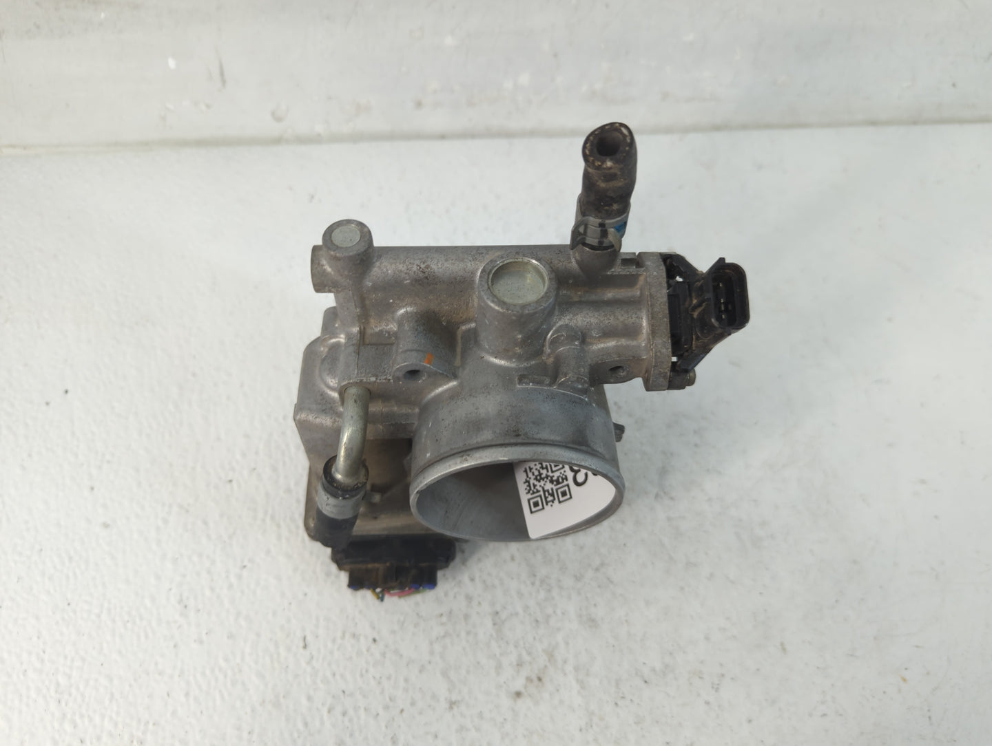 2010-2011 Subaru Impreza Throttle Body P/N:16112AA300 Fits Fits 2010 2011 OEM Used Auto Parts - Oemusedautoparts1.com