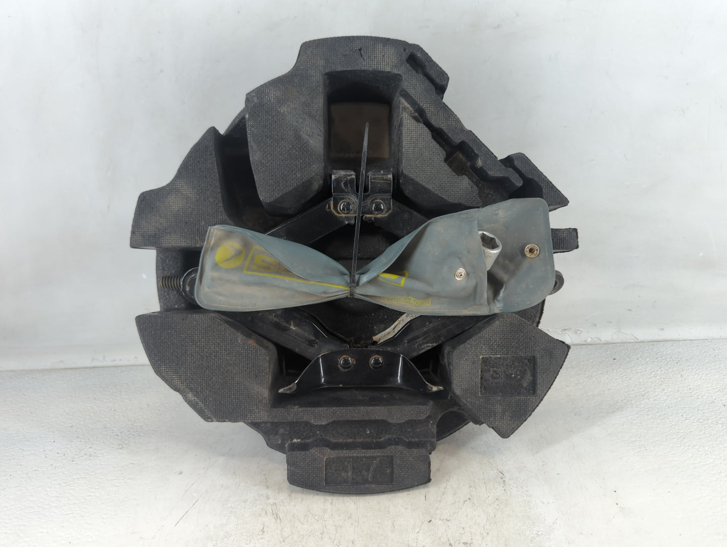 2011 Subaru Impreza Spare Scissor Car Jack - Oemusedautoparts1.com