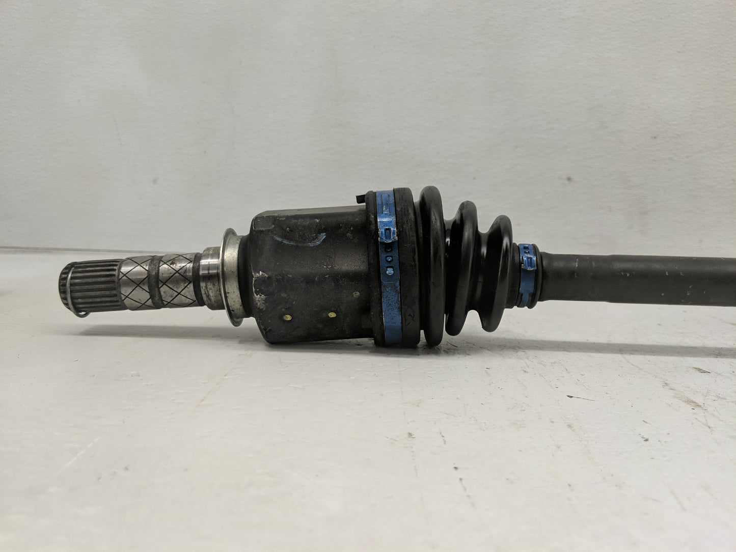2008-2011 Subaru Impreza Axle Shaft Front Driver Cv C/v - Oemusedautoparts1.com