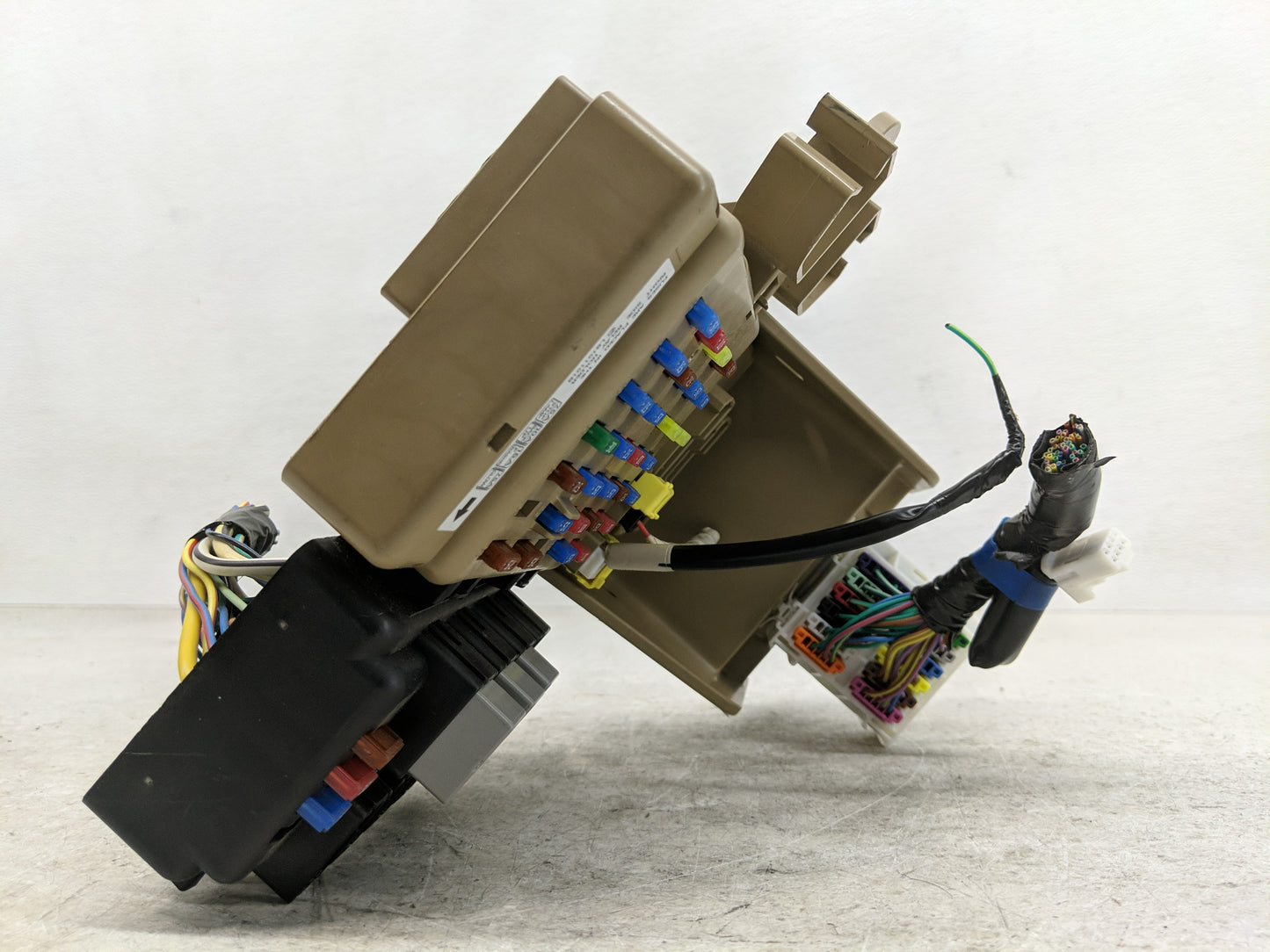 2010-2014 Subaru Impreza Fusebox Fuse Box Panel Relay Module P/N:CM19360AN 82201FG010 Fits Fits 2010 2011 2012 2013 2014 OEM