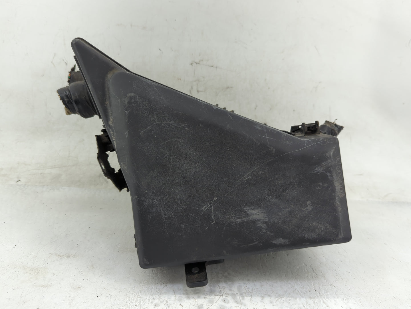 2008-2011 Subaru Impreza Fusebox Fuse Box Panel Relay Module P/N:MB100200B Fits Fits 2008 2009 2010 2011 OEM Used Auto Parts