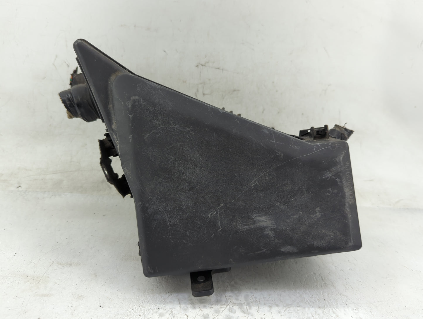 2008-2011 Subaru Impreza Fusebox Fuse Box Panel Relay Module P/N:MB100200B Fits Fits 2008 2009 2010 2011 OEM Used Auto Parts