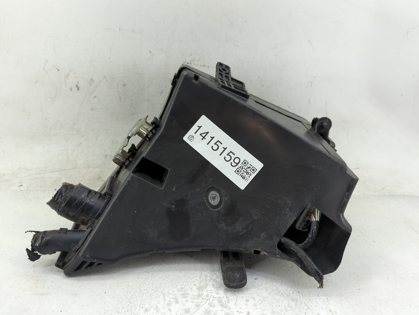 2008-2011 Subaru Impreza Fusebox Fuse Box Panel Relay Module P/N:MB100200B Fits Fits 2008 2009 2010 2011 OEM Used Auto Parts