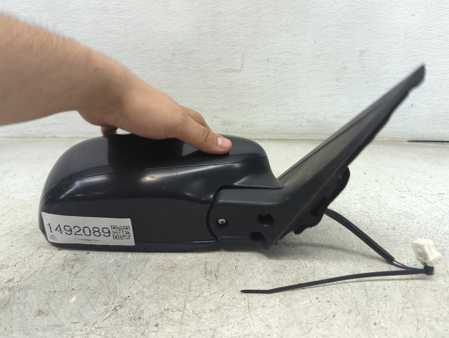 2011 Subaru Impreza Passenger Right Side View Manual Door Mirror Black - Oemusedautoparts1.com