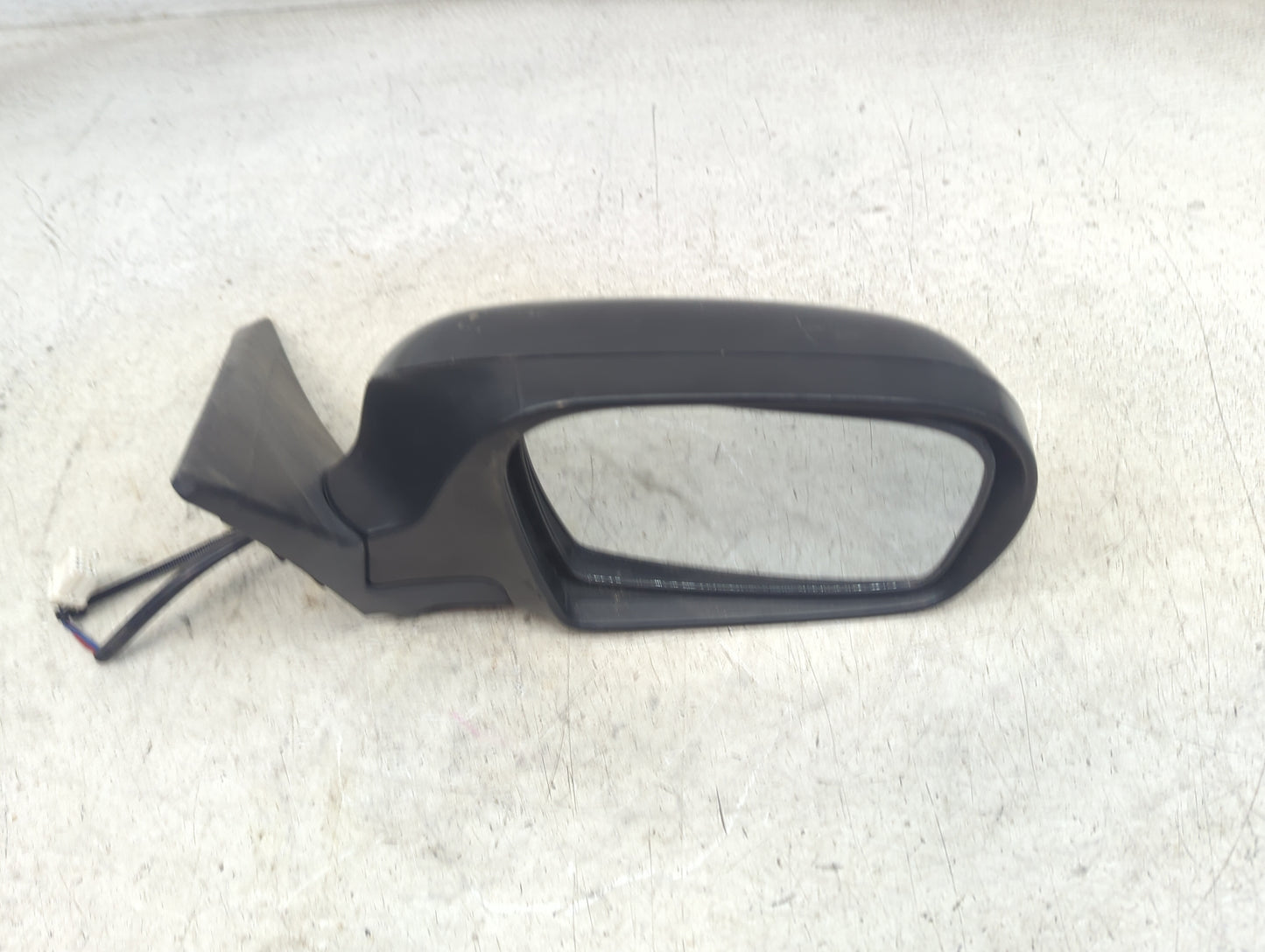 2011 Subaru Impreza Passenger Right Side View Manual Door Mirror Black - Oemusedautoparts1.com