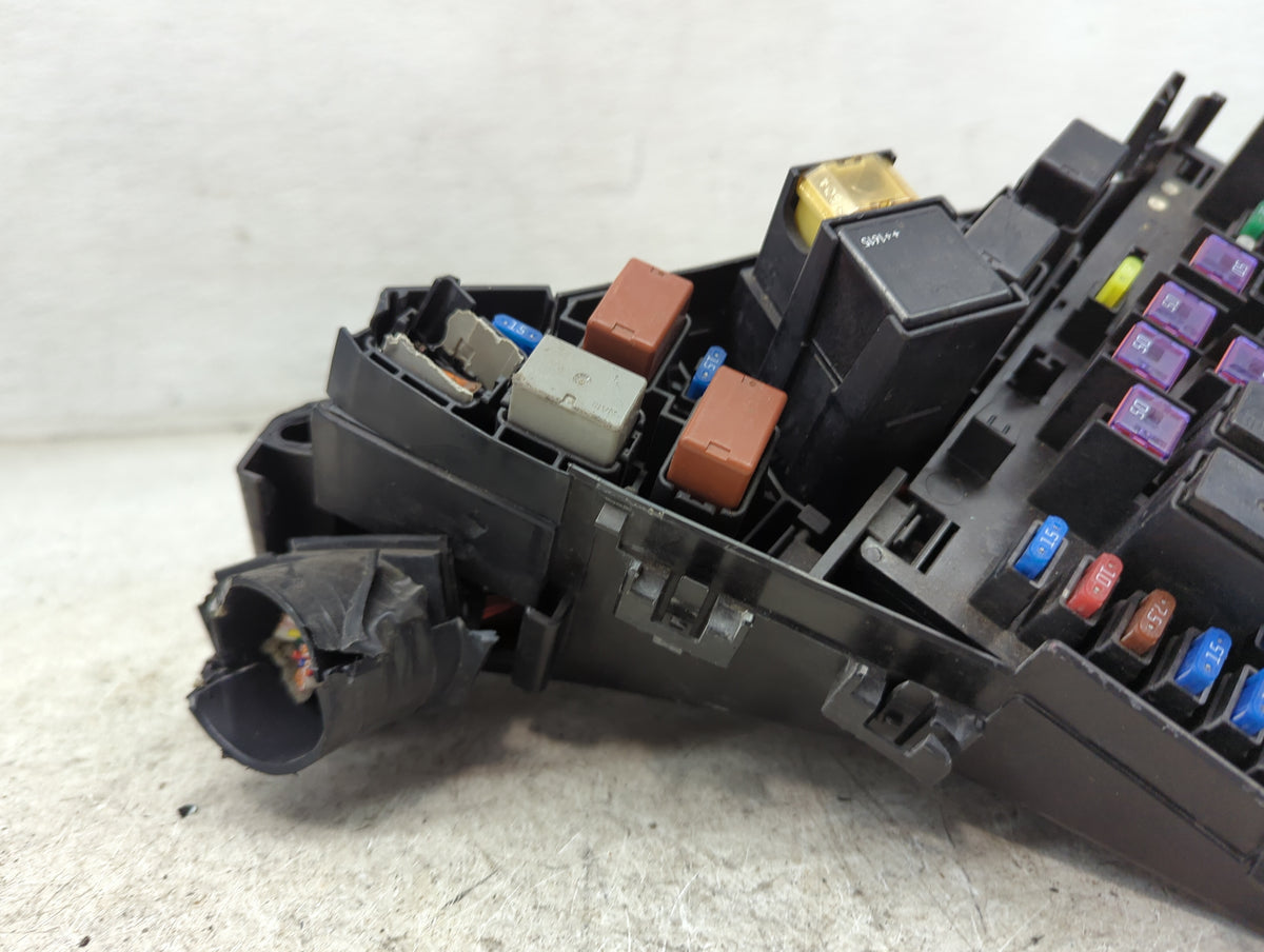 2010-2014 Subaru Impreza Fusebox Fuse Box Panel Relay Module P/N:NB700208 Fits Fits 2010 2011 2012 2013 2014 OEM Used Auto P