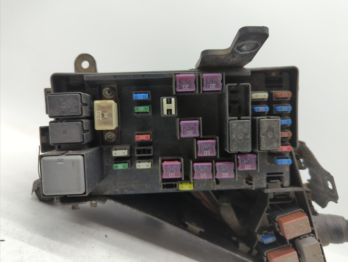 2008-2011 Subaru Impreza Fusebox Fuse Box Panel Relay Module P/N:82241FG010 241FG010, MB100200B Fits Fits 2008 2009 2010 201