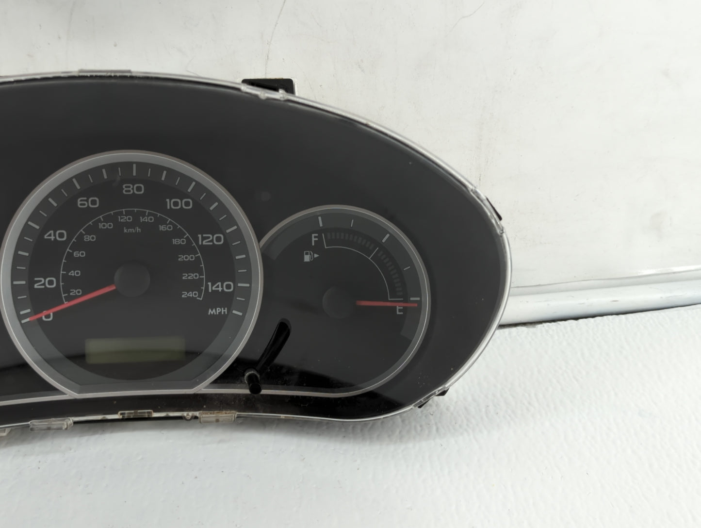 2010-2011 Subaru Impreza Instrument Cluster Speedometer Gauges P/N:85003FG760 Fits Fits 2010 2011 OEM Used Auto Parts - Oemu